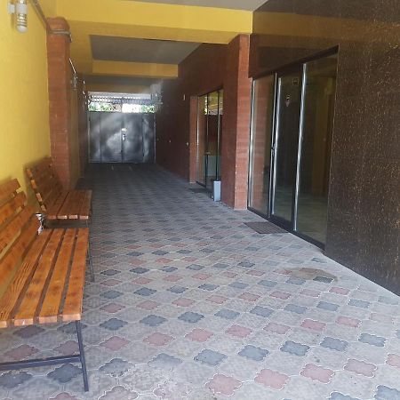 Hotel Lu-Ma Tbilisi Ngoại thất bức ảnh